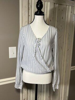 Like New Hollister Women's Top